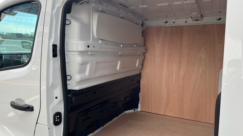 Renault Trafic Swb Diesel SL30 Blue dCi 150 Extra [Safety] Van